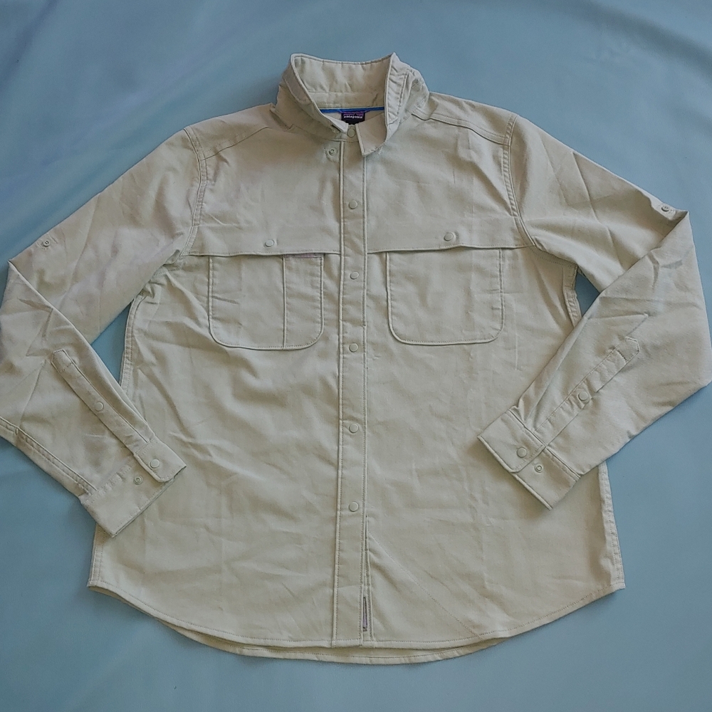 Patagonia®Women's Early Rise Stretch Fishing Shirt in Salvia green - Picture 9 of 10